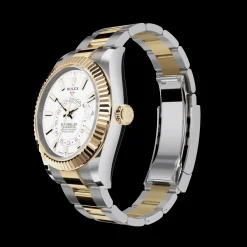 Rolex Sky-Dweller: 42 mm, Yellow gold with an intense white dial and an Oyster bracelet, m336933-0005
